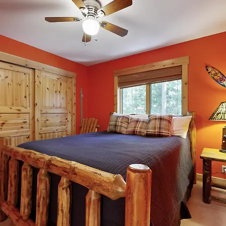 Mohican Manor Villa